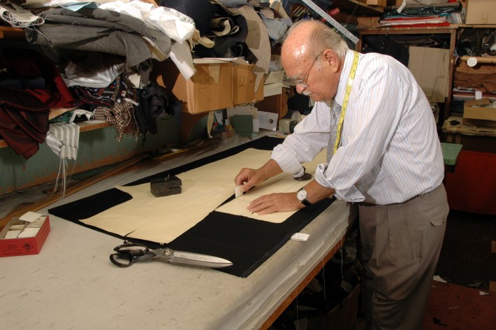 Joe Centofanti_marking in workroom